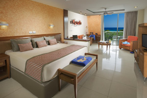 Junior Suite - Grand Sirenis Riviera Maya Resort